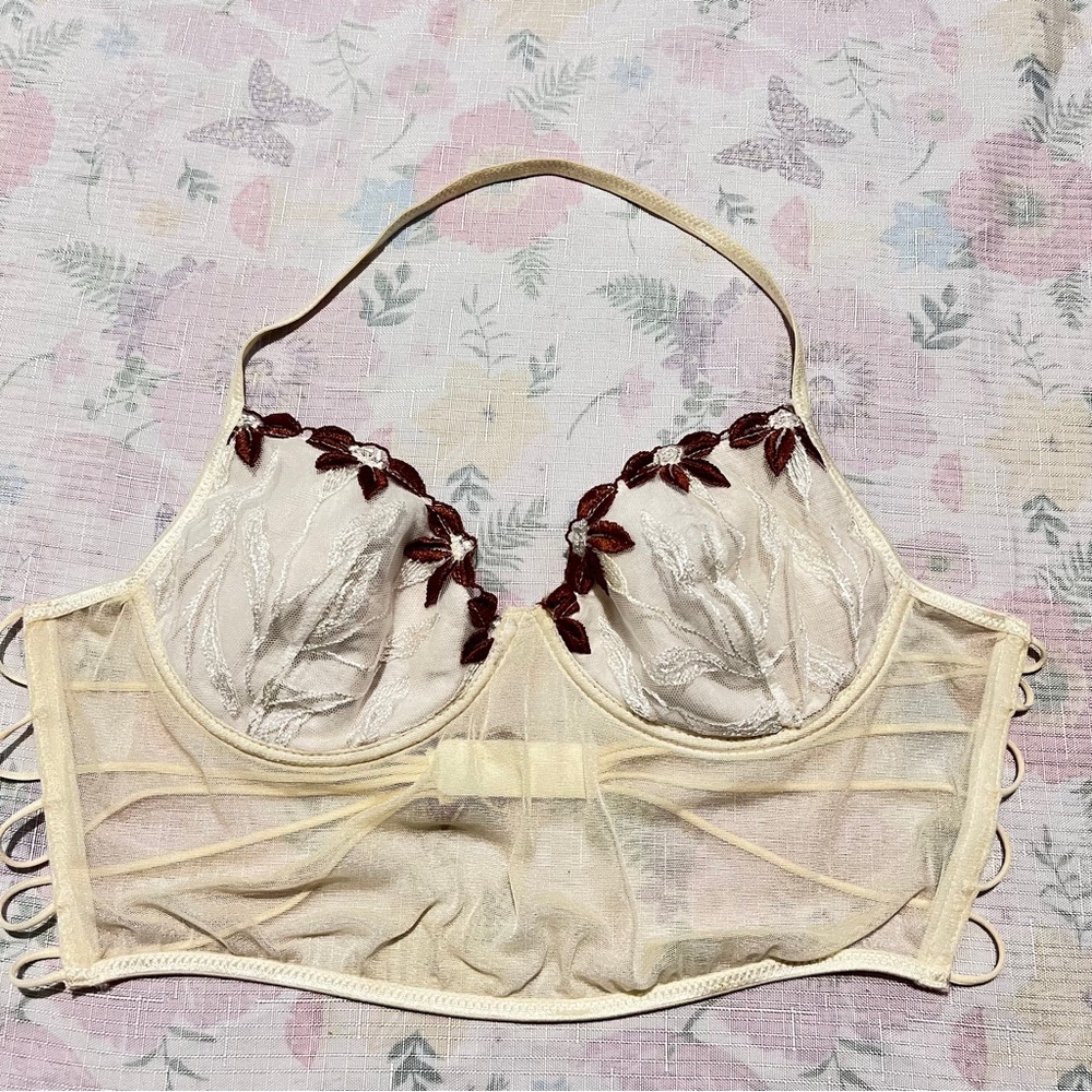 Philippe Matignon Bralette halter sheer nylon strappy back 
EUR 36B (BOX 004)